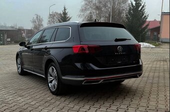 Volkswagen Passat Alltrack 2.0 TDI 4Motion - 6
