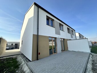 5 IZBOVÝ DOM V ŠTANDARDE Galanta Mládežnícka štvrť 215000 € - 6