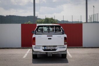 Toyota Hilux DC 2.5 I D-4D Terra - 6