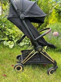 Cybex Coya sepia black/rosegold podvozok - 6