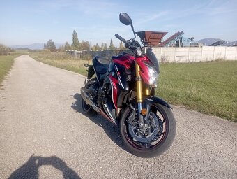 Suzuki gsx-s 1000 - 6