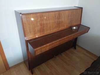 Predám klavír PETROF - 6