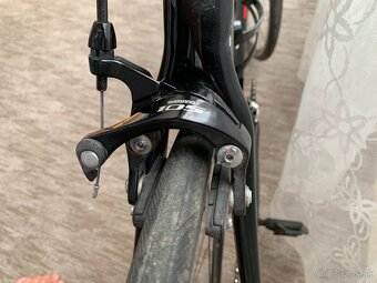 TREK EMONDA S5 ČIERNO ČERVENÁ 58cm Karbon 2017 - 6