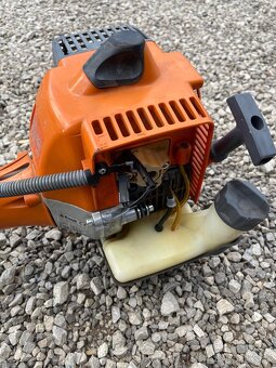 Predám krovinorez Oleo-Mac SPARTA 381 T – 1,3 kW 36,2 cm³ - 6