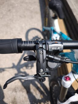 Predám celoodpružený horský bicykel poligon ax 3.0 - 6