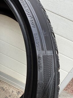 Vredestein 255/35 R21 zimné - 6
