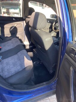 Volkswagen Passat - 6