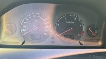 Volvo S60 2.4 - 6