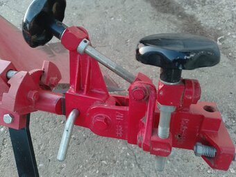 Vari oboustranný,jednostranný pluh, nastavovací těleso - 6