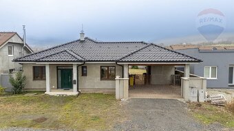 Na predaj 5-izbový rodinný dom v Sološnici - 6