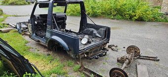 Suzuki Samurai - rôzne náhradné diely - 6