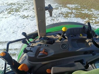 Traktor JD 5085 M - 6