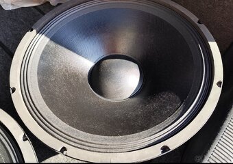 predám 18" reproduktory 600, 700, 800, 1200W, 8 Omh, 4 Ohm - 6