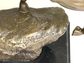 VALKÝRA - BRONZOVÁ SOCHA NA MRAMORU - 6