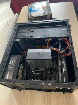 PC Ryzen 3 1200 + RX 570 16GB RAM + 1TB SSD - 6
