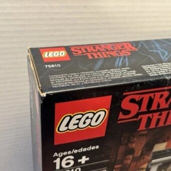 LEGO Stranger Things 75810 Upside Down - 6
