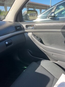Toyota Avensis 2.2 diesel malo km - 6
