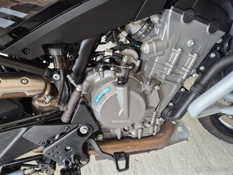 CF MOTO MT800S - 6