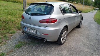 Alfa Romeo 147 1.9 JTDm 88kw - 6
