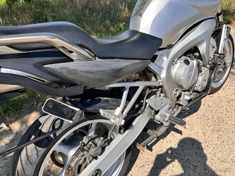 Yamaha FZ6n - 25kw v TP - 6