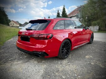 Audi RS4 COMPETITION MATRIX VIRTUAL Red/Black - 6
