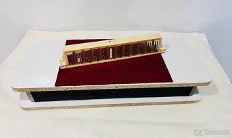 Predám ladiaci stolík/ BOX na ladenie akordeónov a heligonie - 6