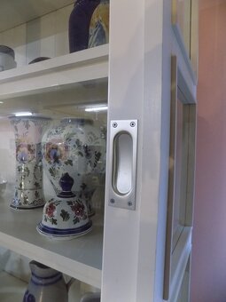 Vitrína - príborník vo vidieckom štýle - 6