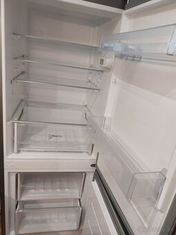 Chladnička s mrazničkou - 6