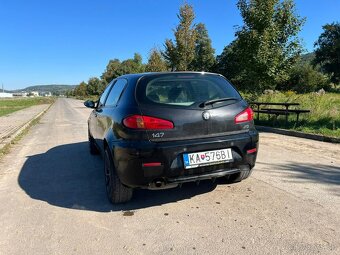 Alfa Romeo 147 JTD 85kW - 6