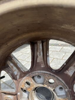 BMW e60, zimna sada diskov r16 - 6