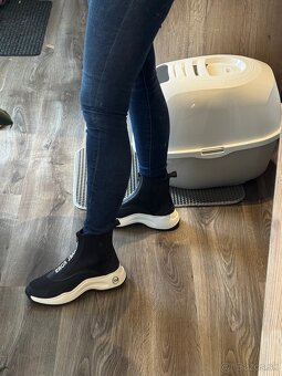 Michael Kors Dara ZIP Bootie - 6