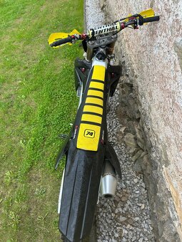 SUZUKI RMZ 250 - 6