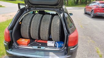 Peugeot 407 SW 2.0 HDI - 6