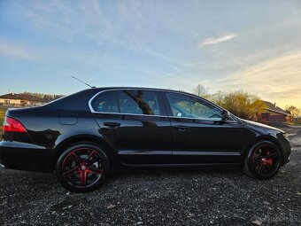 Škoda Superb 3.6 V6 4x4 191kw Elegance - 6
