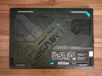 Gigabyte A16 Gaming i7‑13620H • RTX4050 • 16GB - 6