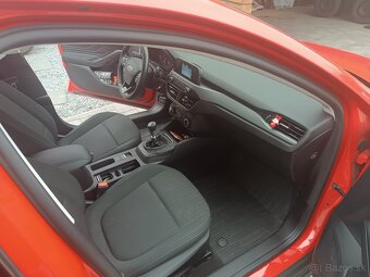 Ford Focus1,0 ecoboost 74 kw - 6