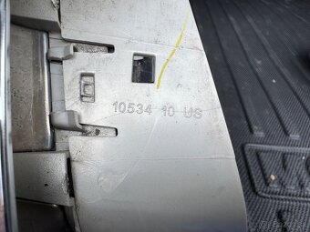 Na predaj originálne BMW predné mriežky (ľadvinky) – F15/F16 - 6