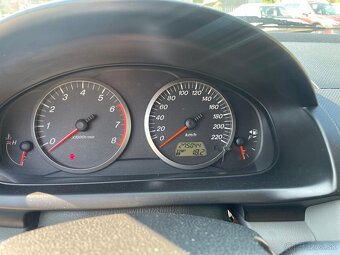 Mazda 2 - 6