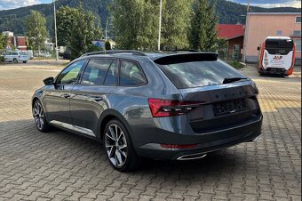 Škoda Superb Combi 2.0 TDI Sportline 4x4 - 6
