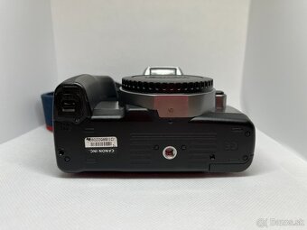 Canon EOS 3000V - 6