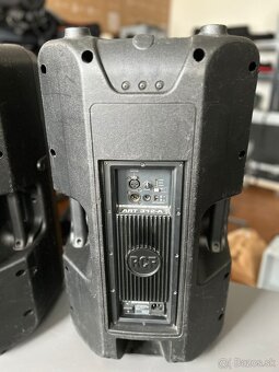 Predám 2ks reproduktorov RCF ART 312-A + statívy - 6