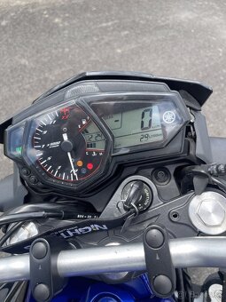 Yamaha MT-03 - 6