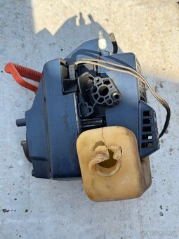 Predam motor na krovinorez husqvarna mondo - 6