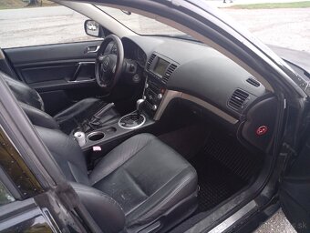 Predám Subaru OutBack 2.5 LPG 4x4 - 6