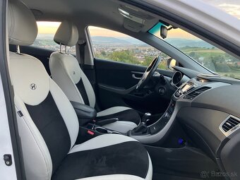 Hyundai Elantra, kupený na Slovensku, nájazd len 53600 km. - 6