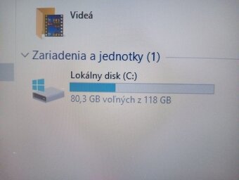 predám Dell Vostro / 6gb ram/ Intel core i3 /120gb ssd disk - 6