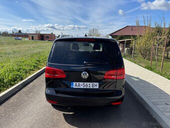 VW Touran 2.0 TDI DSG 7 Miestny - 6