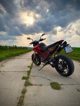 Ducati Hypermotard 796 - 6