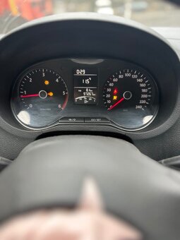 Volswagen polo 1.6 TDI - 6