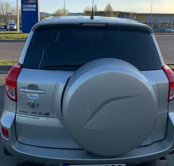 Toyota RAV4 2.0 D-4D 4x4 - 6